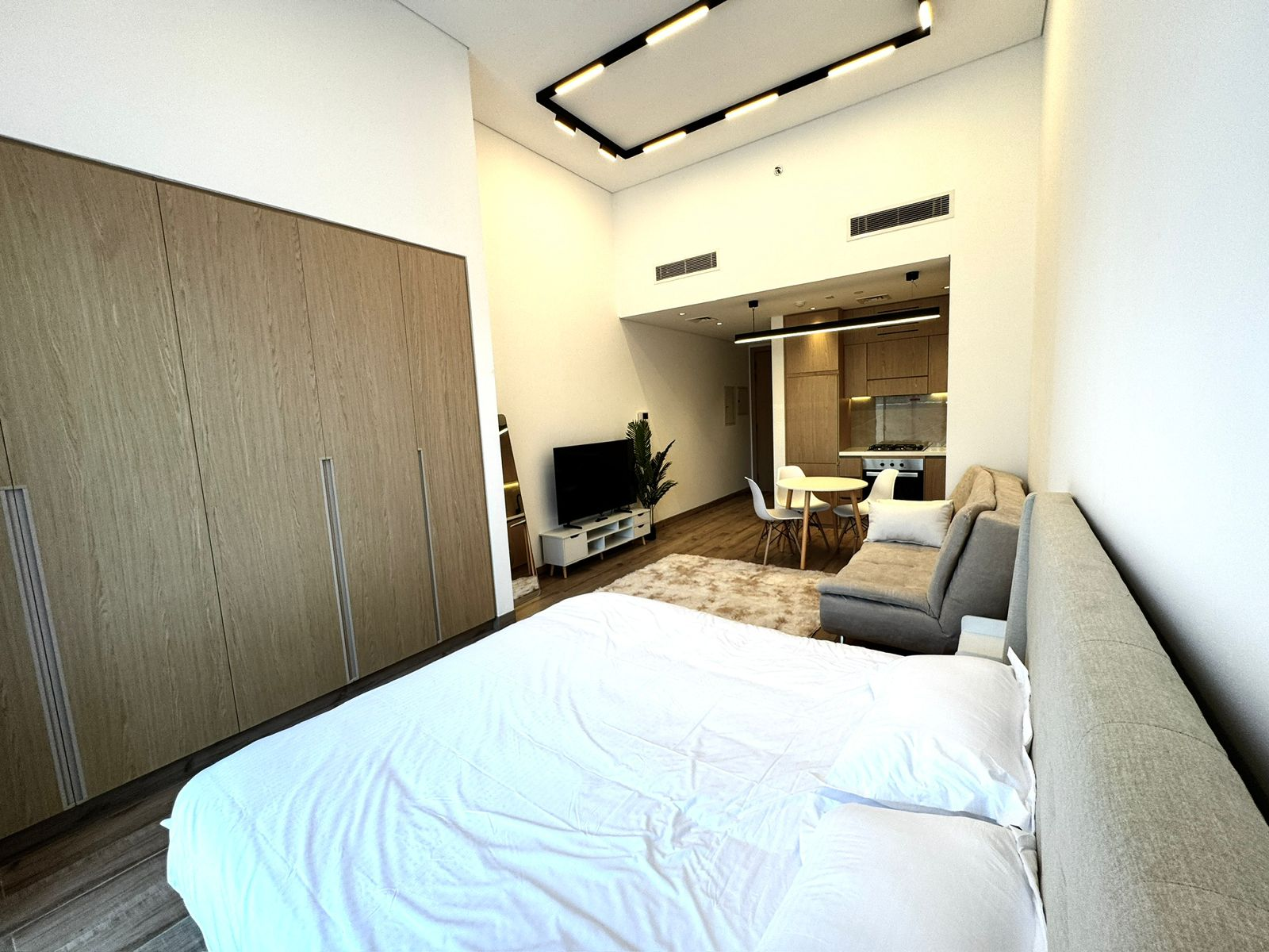 OAKLEY SQUARE RESIDENCES